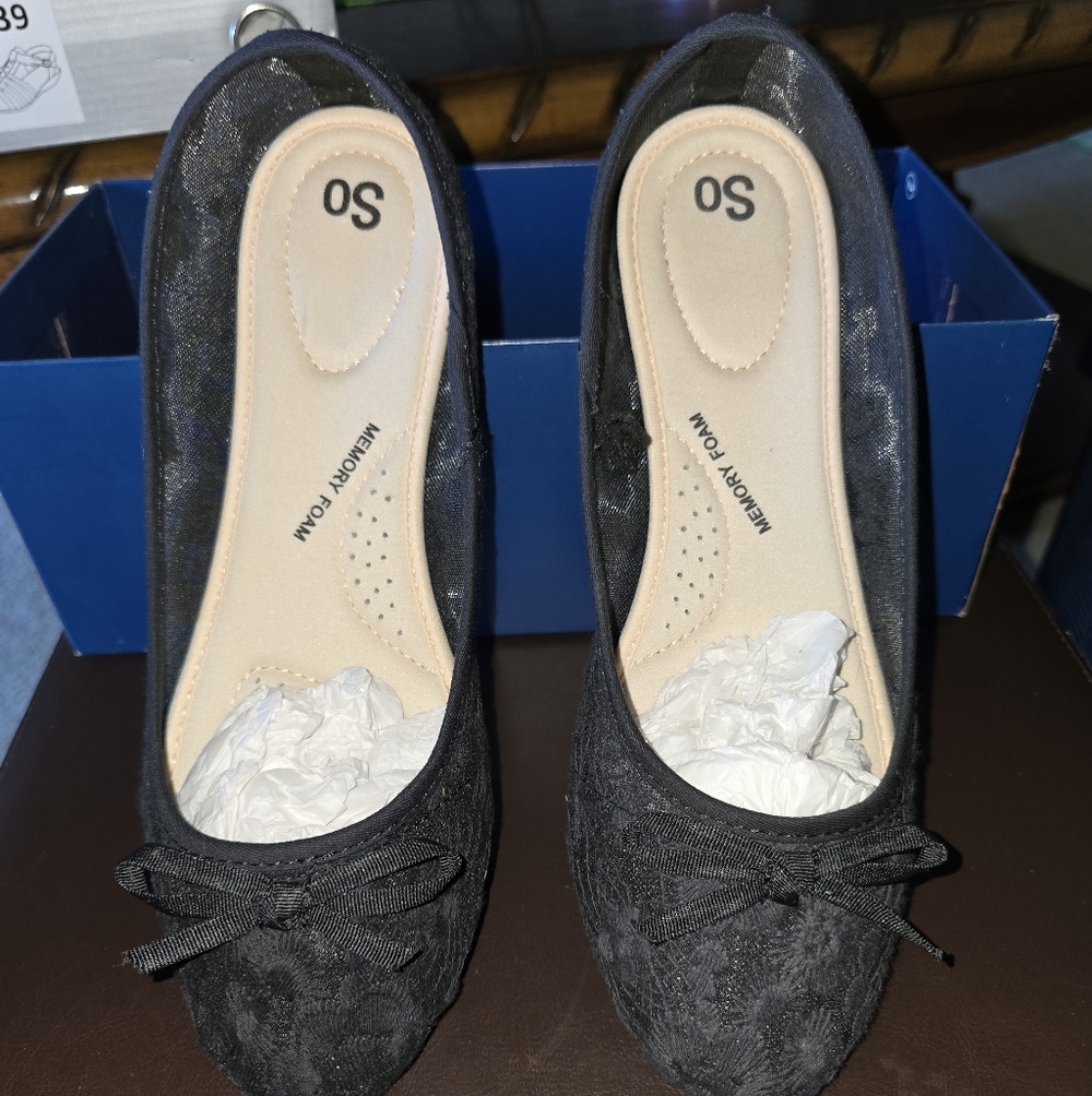 SO Black Women's Flats with Bow Accent